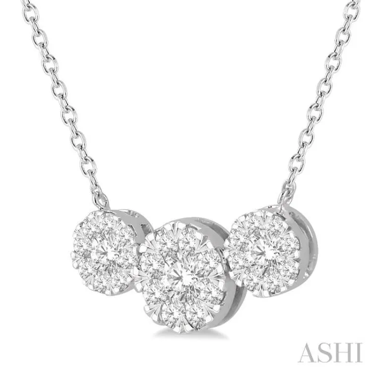 1 Ctw Triple Circle Round Cut Lovebright Diamond Necklace in 14K White Gold