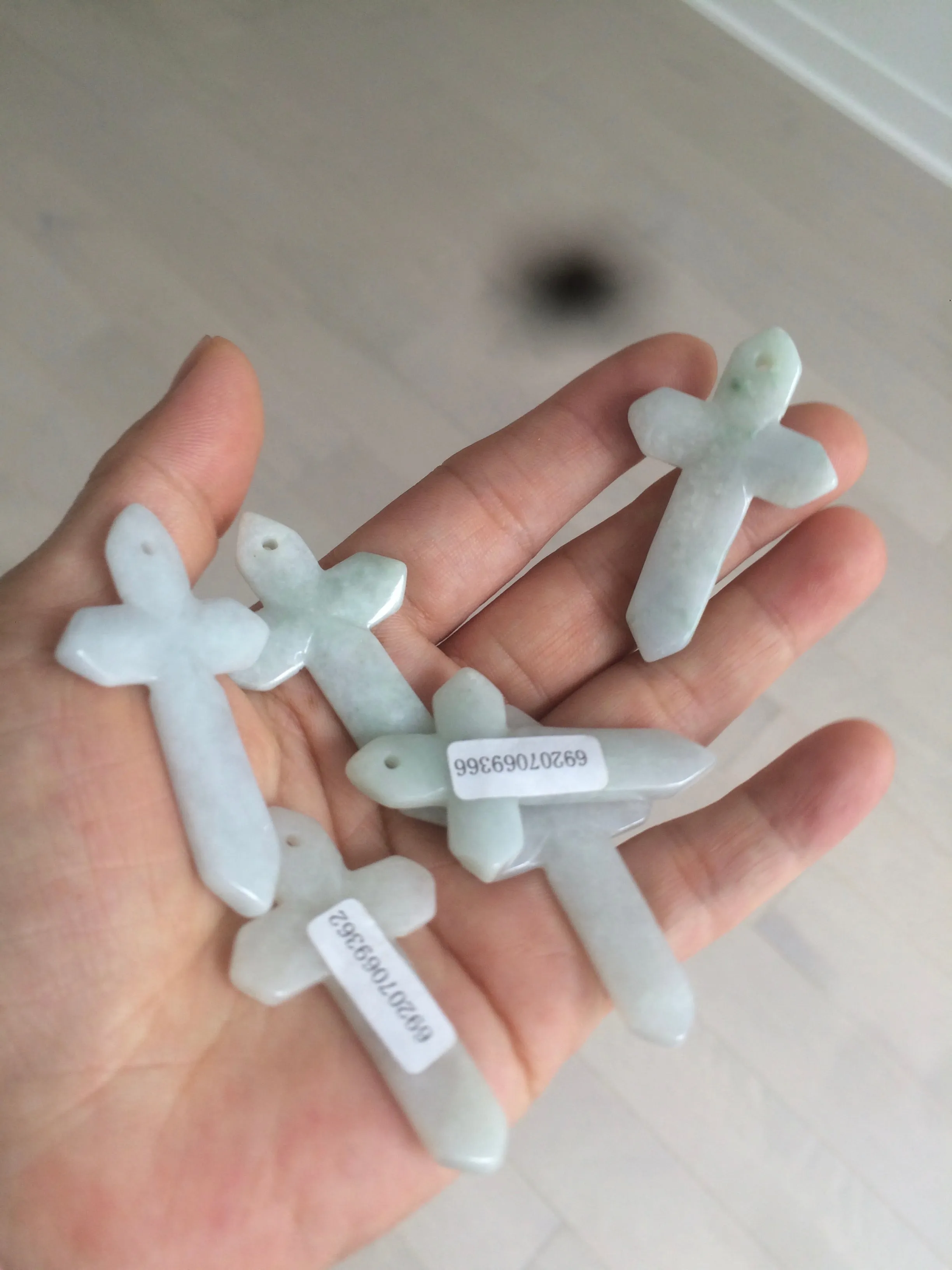 100% Natural type A light green/white/gray jadeite Jade Hand-held cross or cross pendant AY55