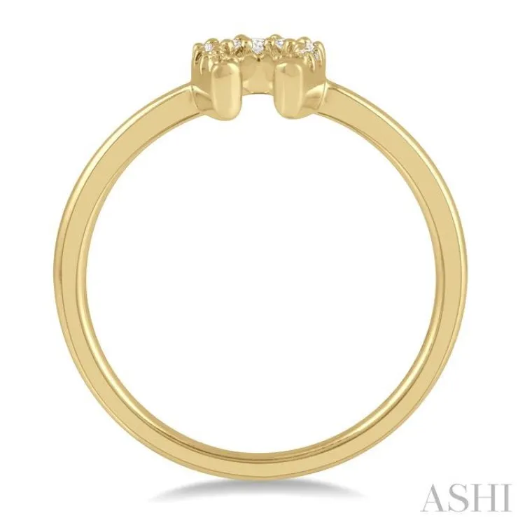 1/10 Ctw Horseshoe Charm Round Cut Diamond Petite Fashion Ring in 10K Yellow Gold