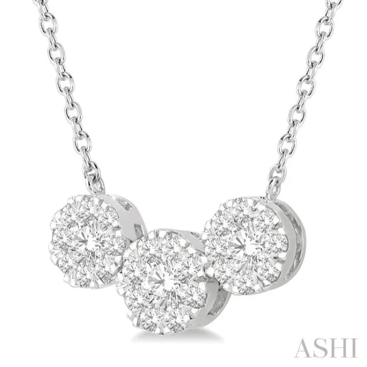 1/2 Ctw Triple Circle Lovebright Round Cut Diamond Necklace in 14K White Gold