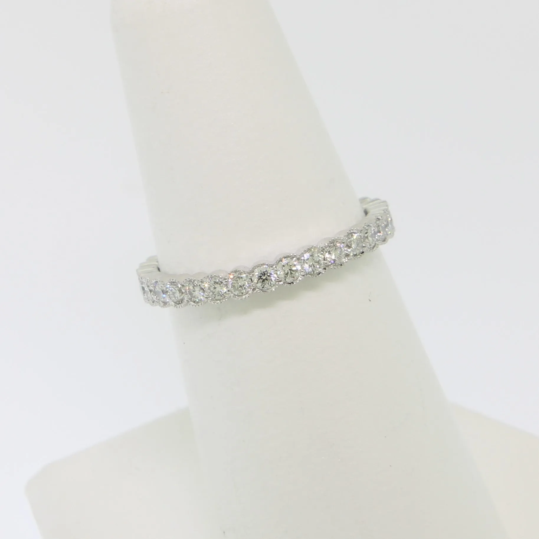 14K White Gold Diamond Eternity Band Size 6.5 with 32 Diamonds .80TW (Brand New)