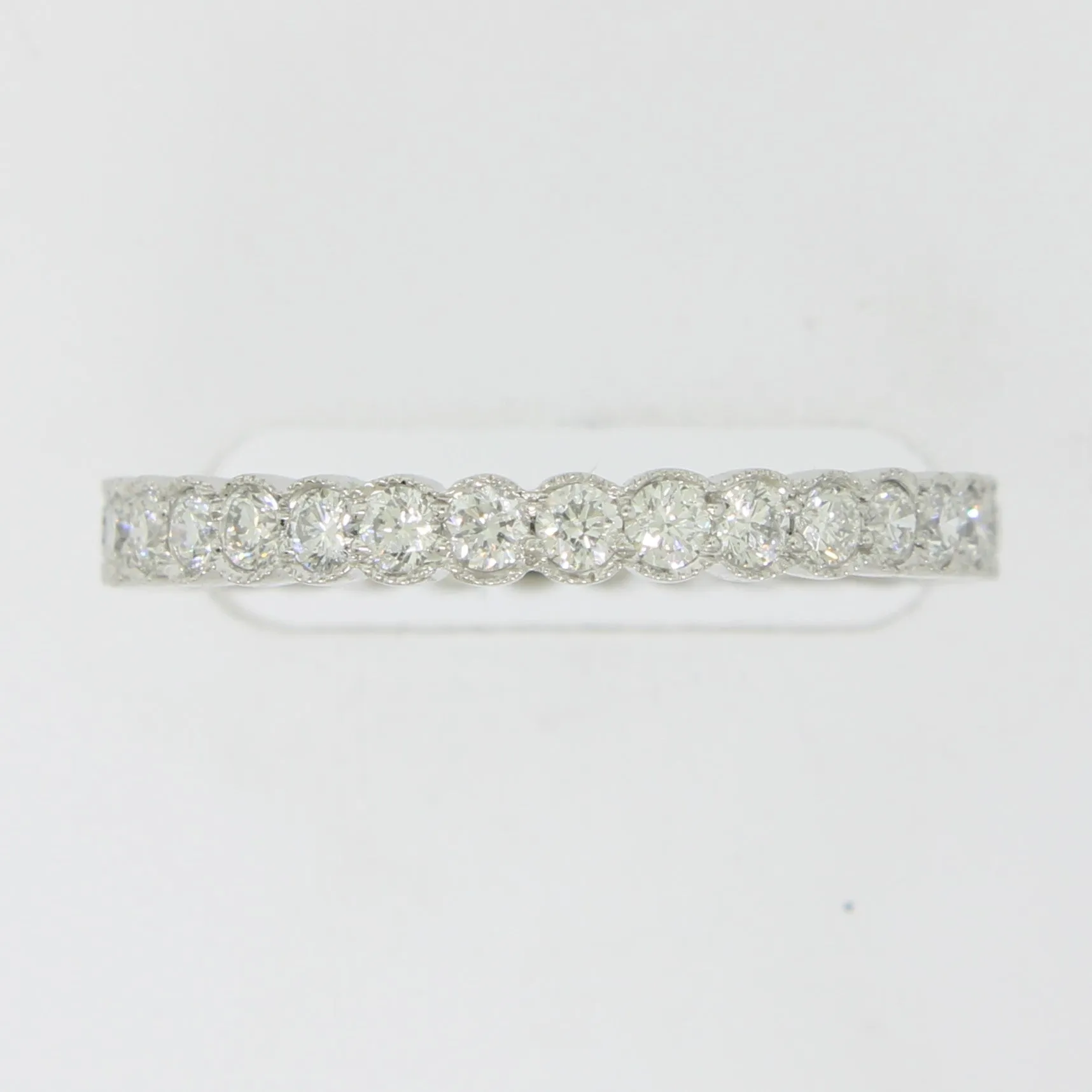 14K White Gold Diamond Eternity Band Size 6.5 with 32 Diamonds .80TW (Brand New)