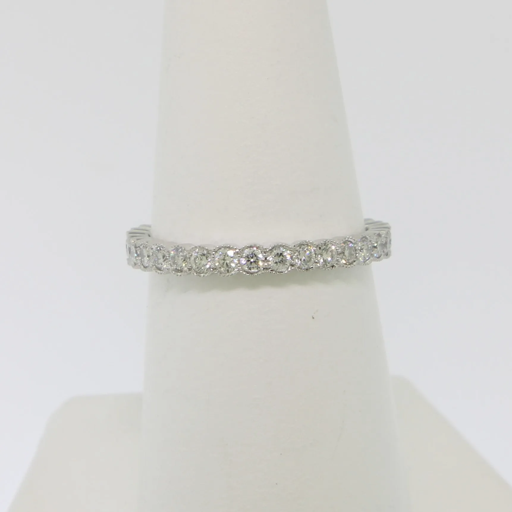 14K White Gold Diamond Eternity Band Size 6.5 with 32 Diamonds .80TW (Brand New)