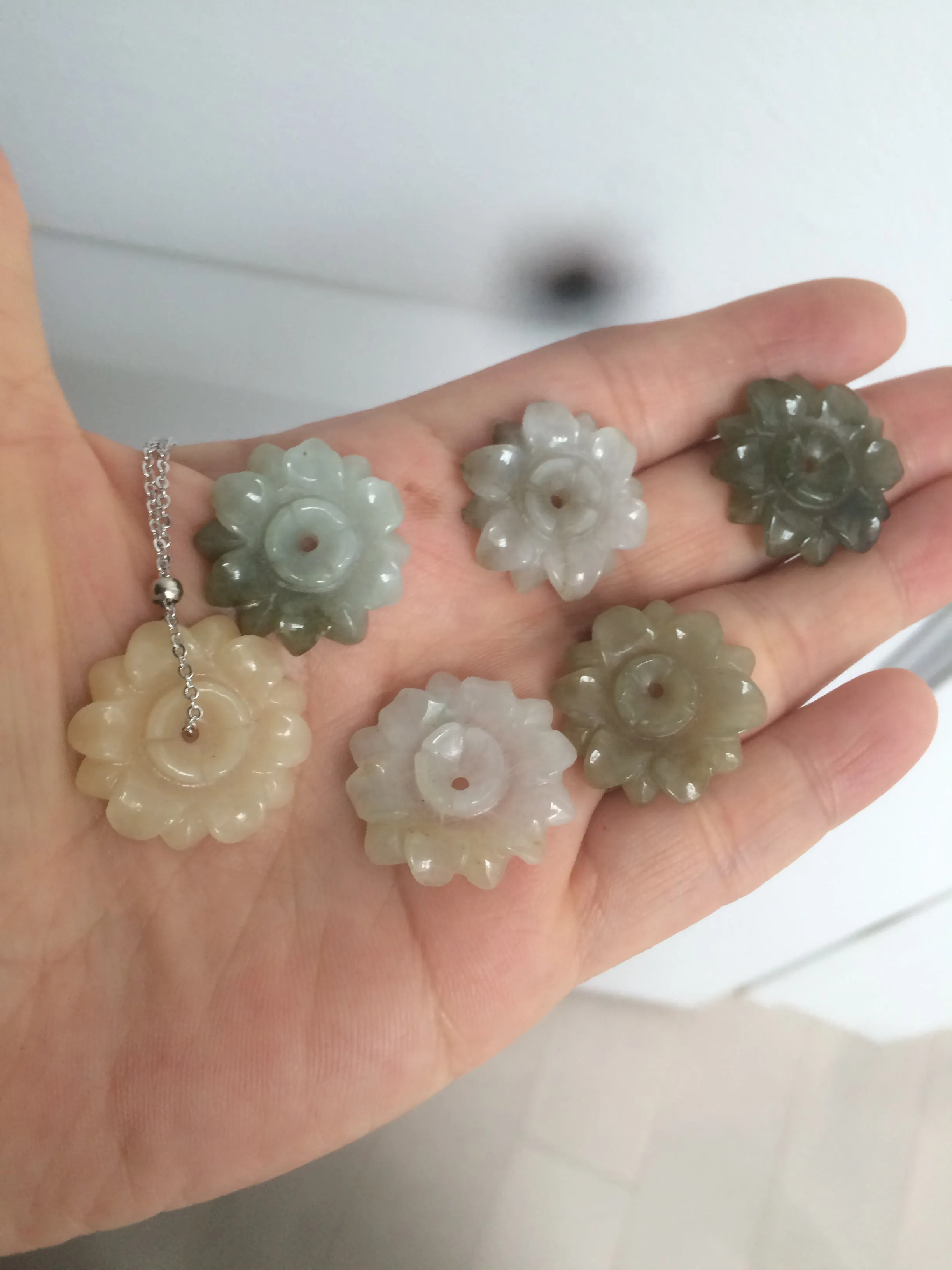 21-22mm Type A 100Natural 3D green/brown/black jadeite Jade flower Pendant necklace AQ55 (add-on item)