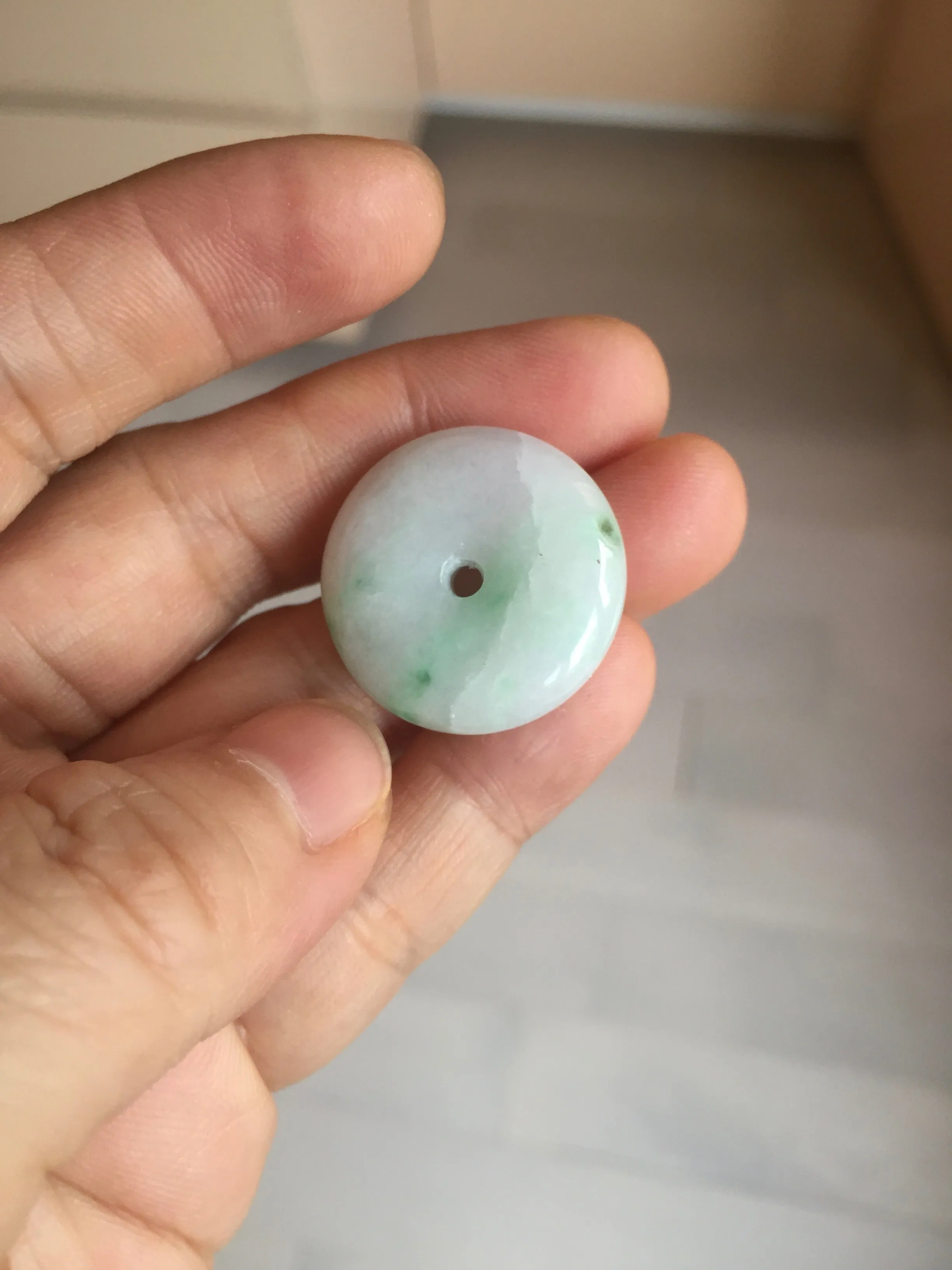 24-28mm 100% Natural green/purple with sunny green floating flowers jadeite Jade Safety Guardian Button(donut) Pendant/worry stone H152