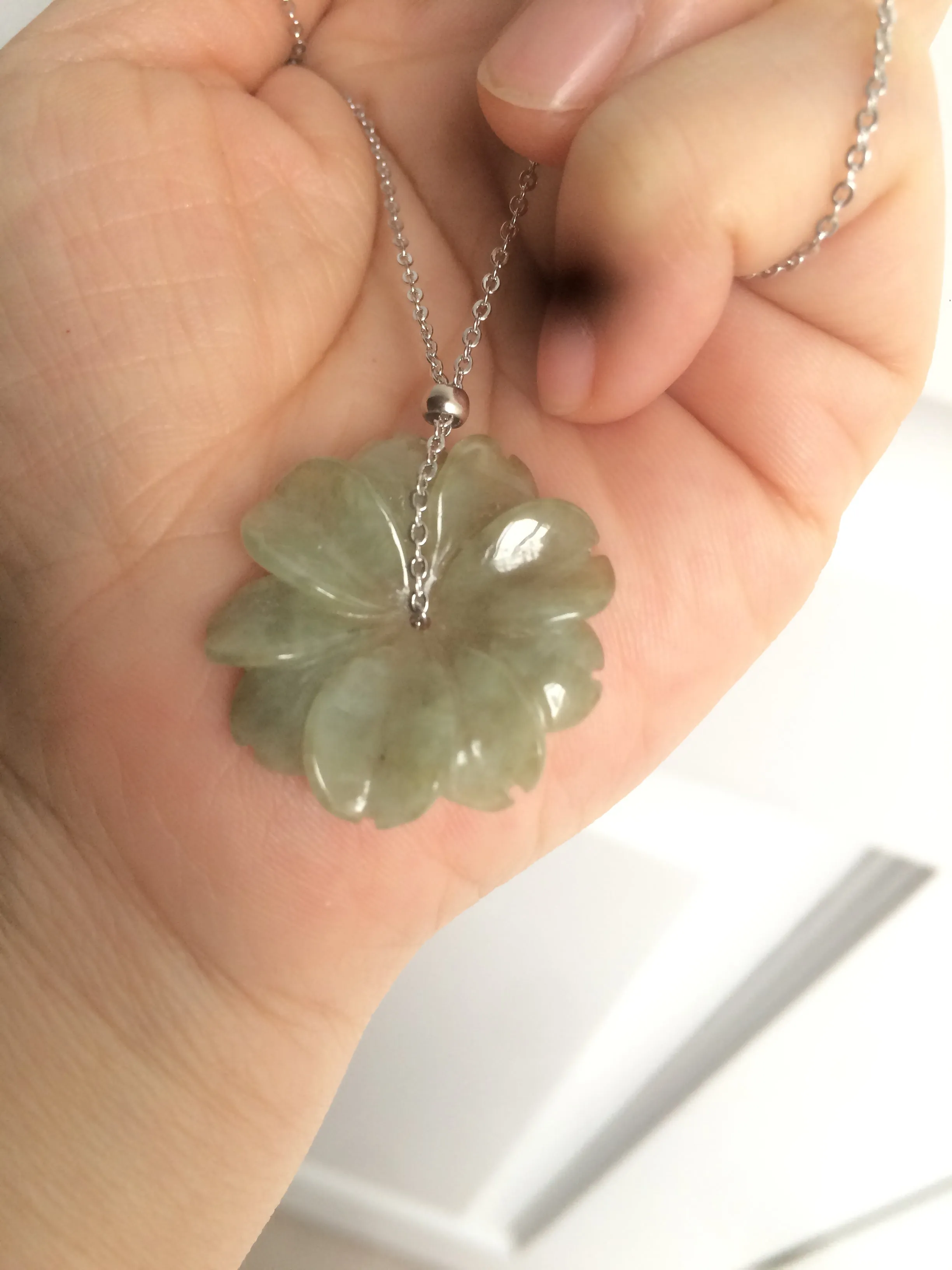 25-26mm Type A 100Natural 3D dark  green/brown/black jadeite Jade flower Pendant necklace AQ54 (add-on item)