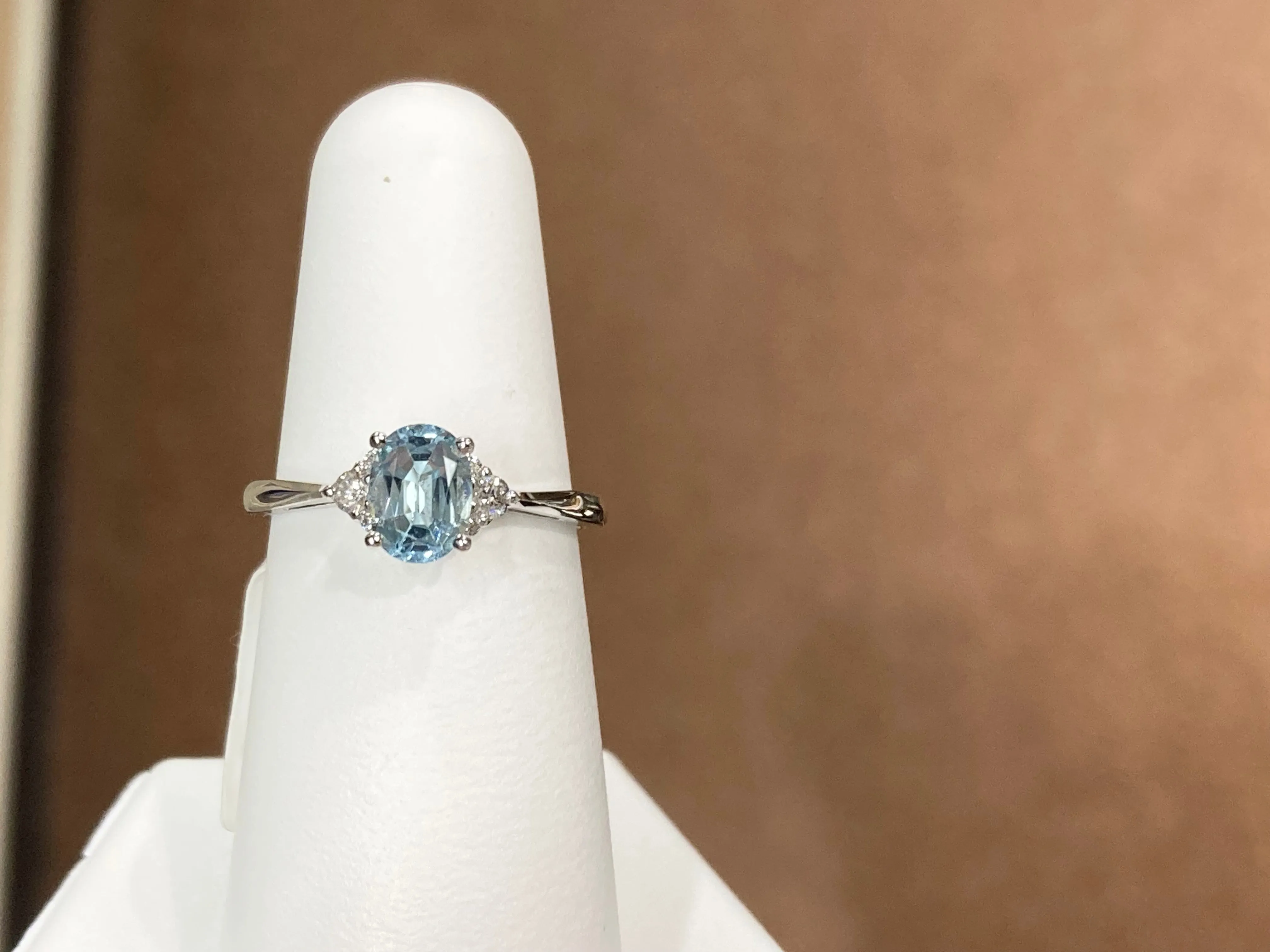 Aquamarine And Diamond White Gold Ring