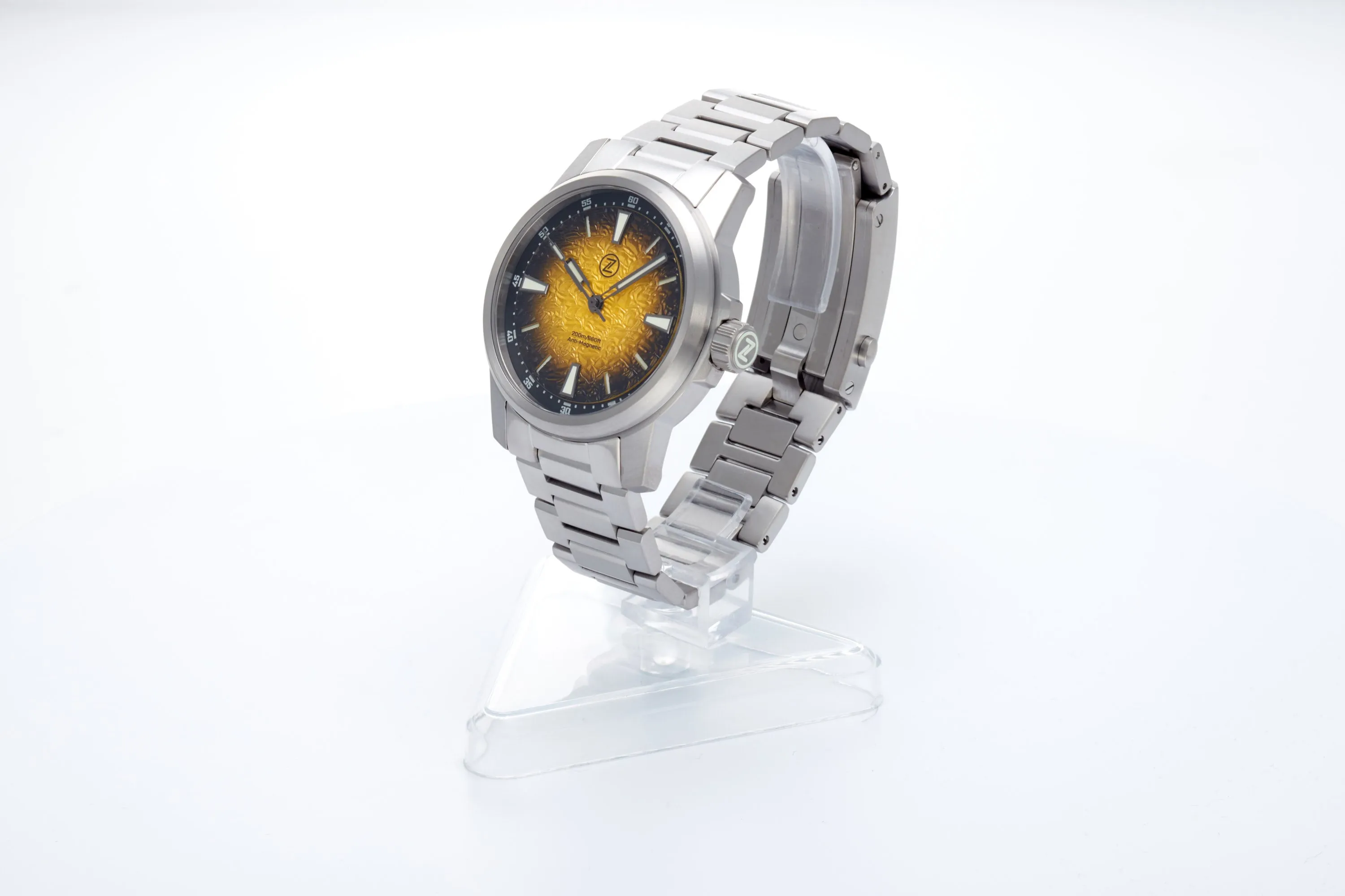 Aurora Field 42mm Ti 'Hammered Yellow'