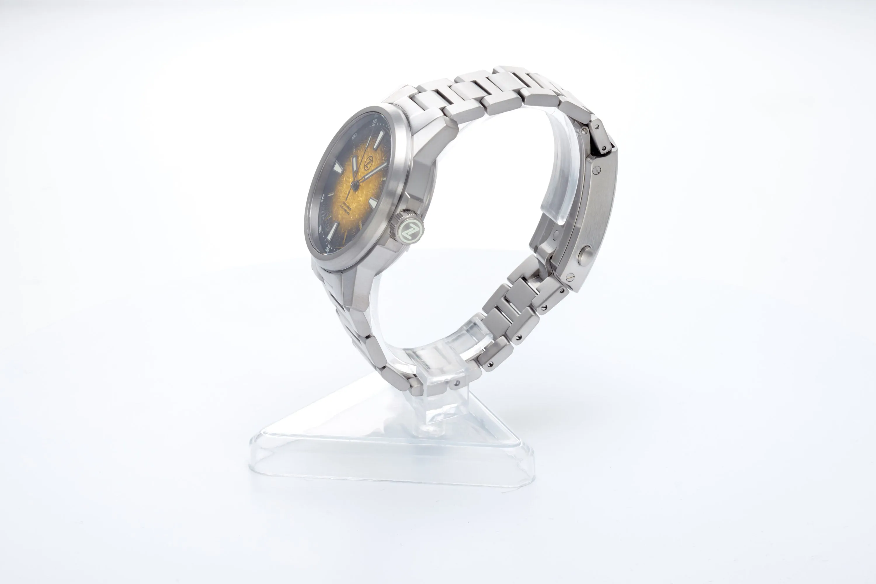 Aurora Field 42mm Ti 'Hammered Yellow'