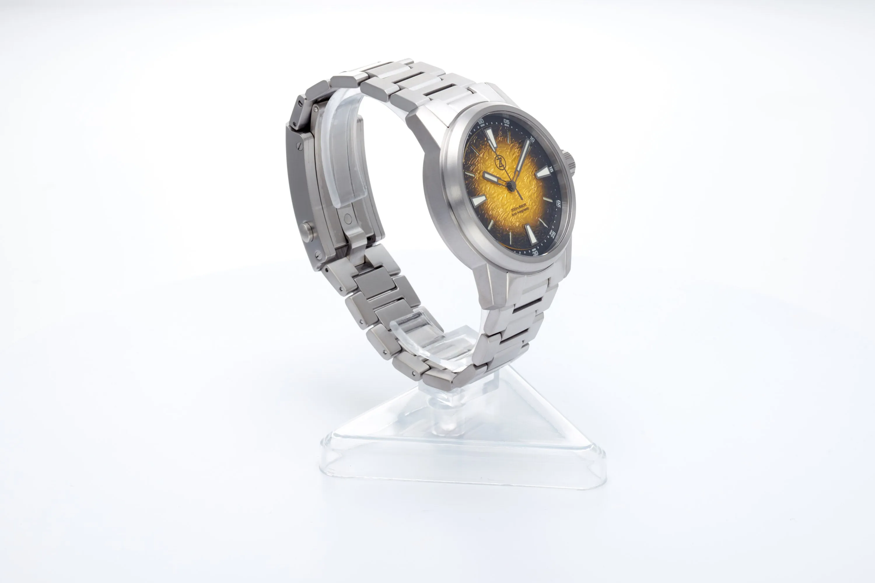 Aurora Field 42mm Ti 'Hammered Yellow'