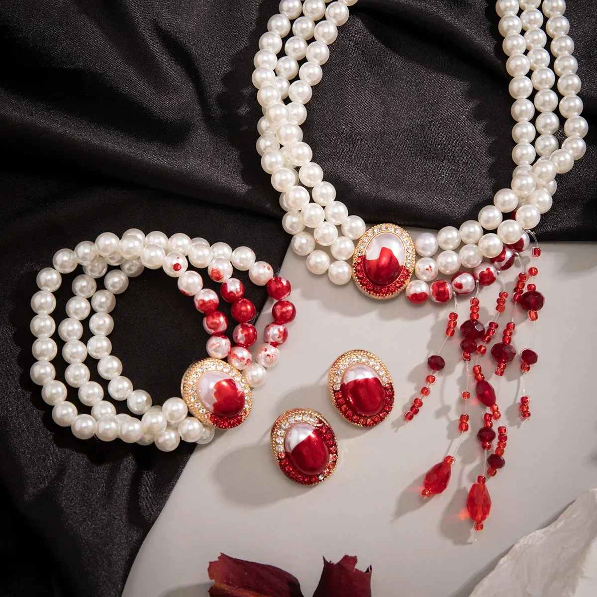 Collier et/ou Bracelet en perles d'imitation style Créatif & Baroque Blanc et Rouge pour un look unique ! (Articles vendus séparément)