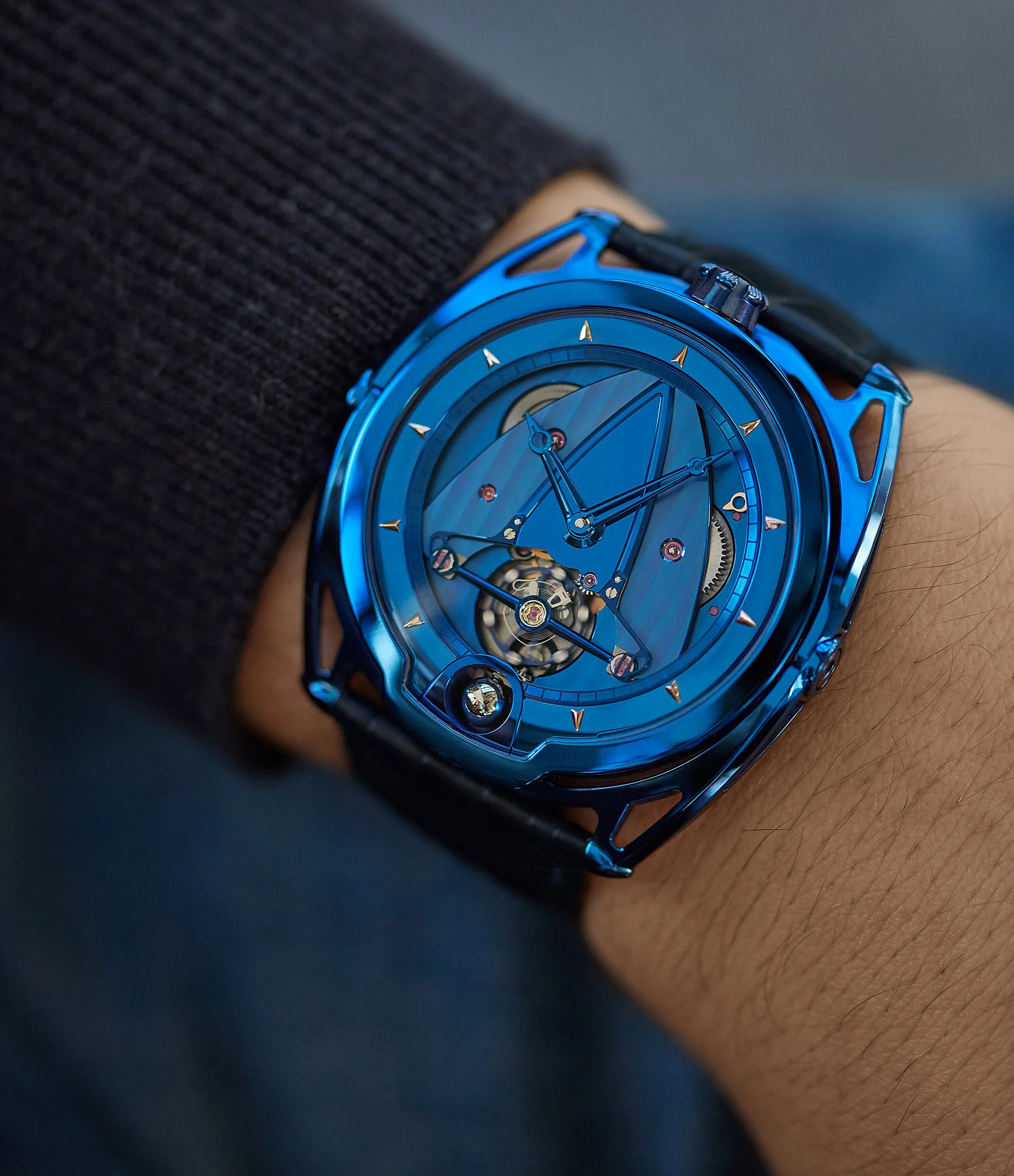 DB28 Kind of Blue | Blued Titanium