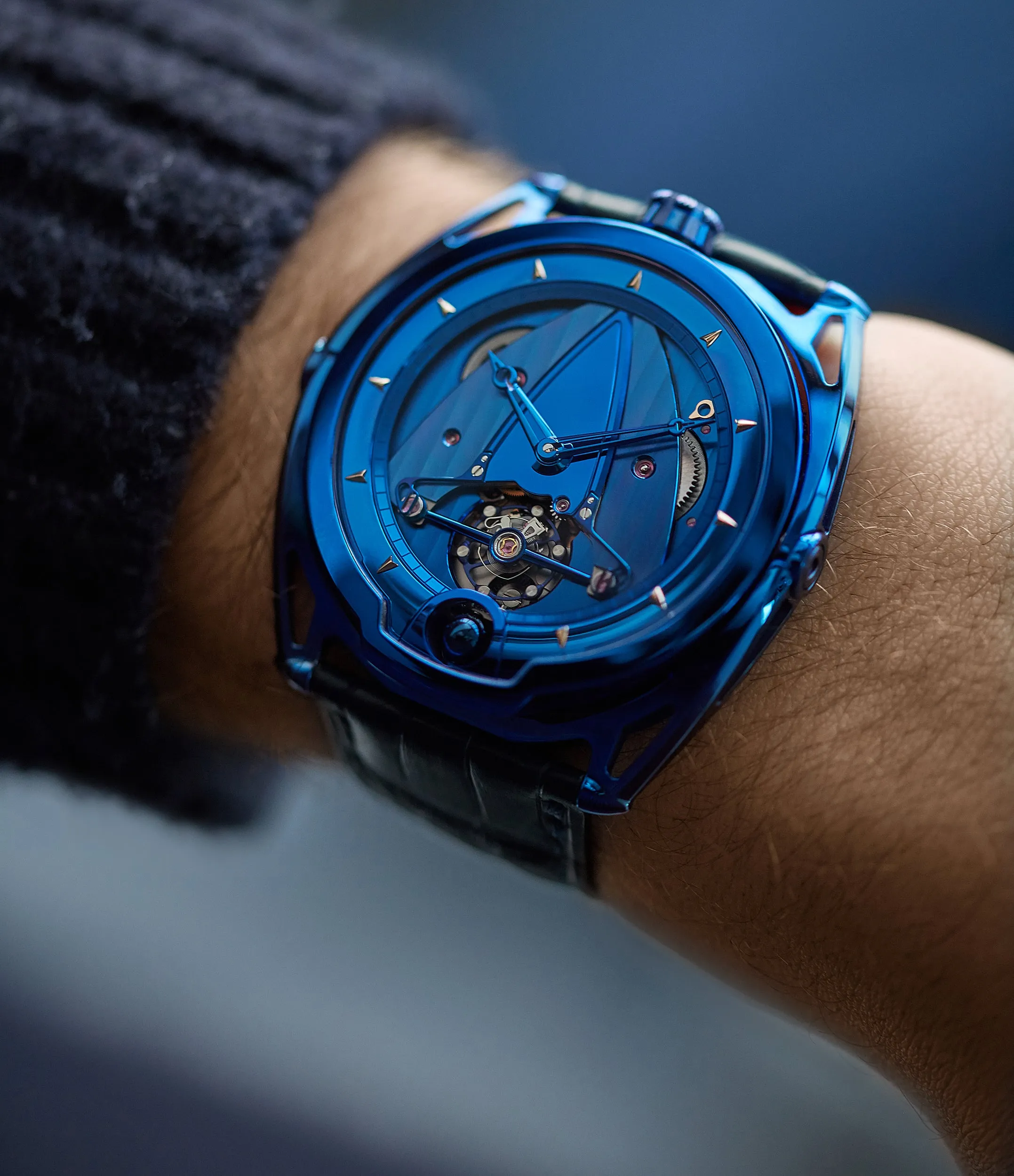 DB28 Kind of Blue | Blued Titanium