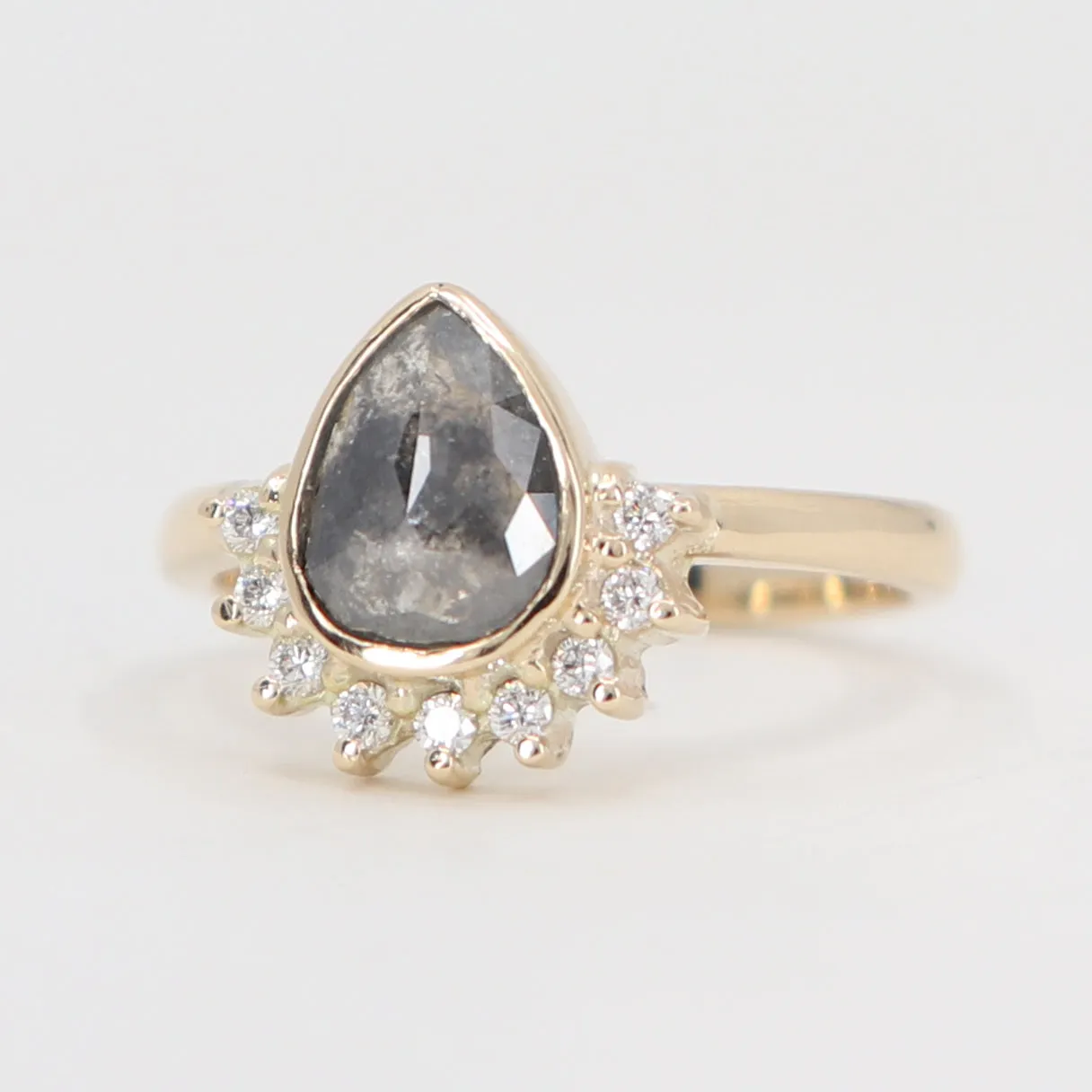 Etherial Grey Diamond