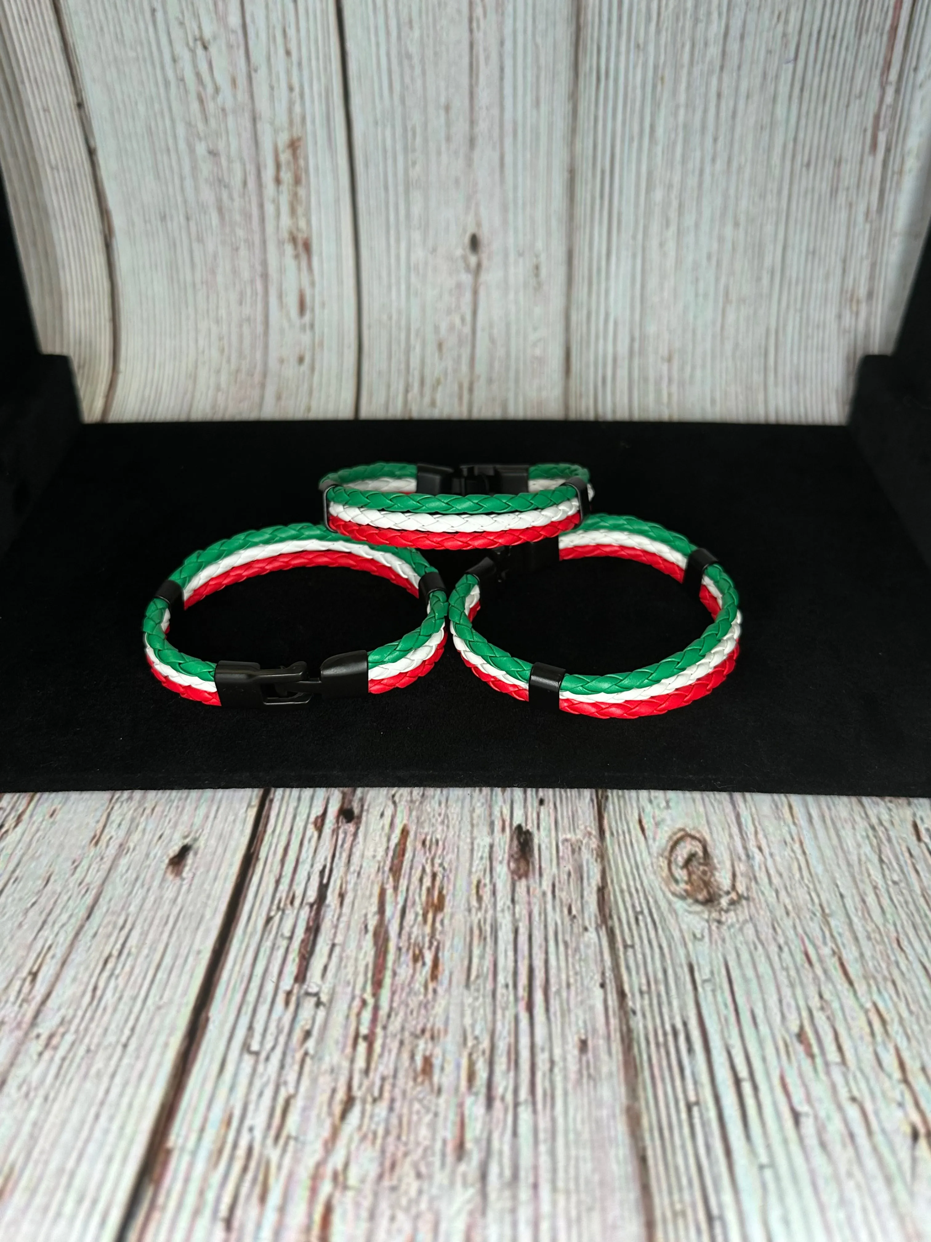 Italian Flag Leather Bracelet (Black Buckle)