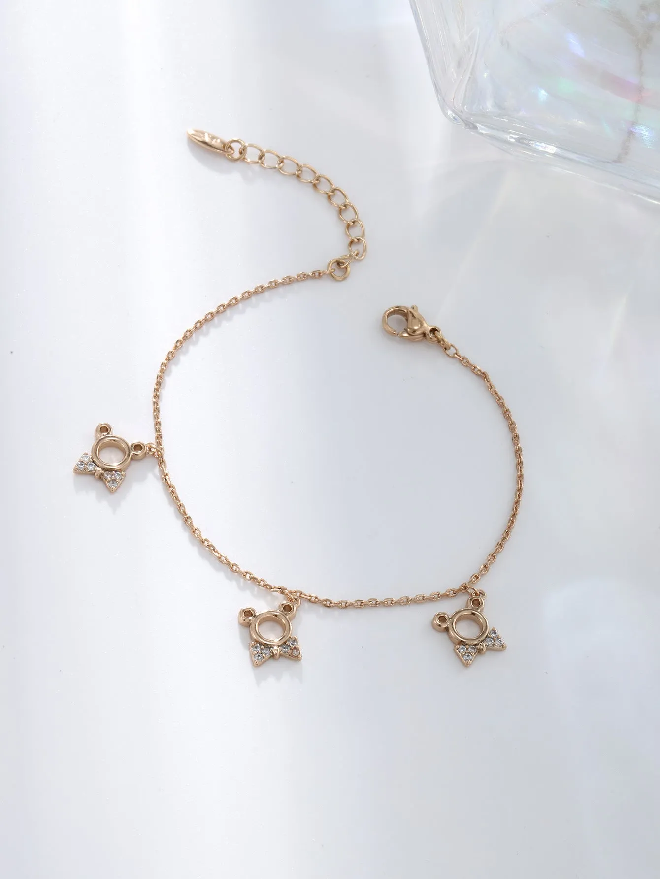 Jewelry cartoon cute bear bow bracelet girls high-end niche fashion European and American