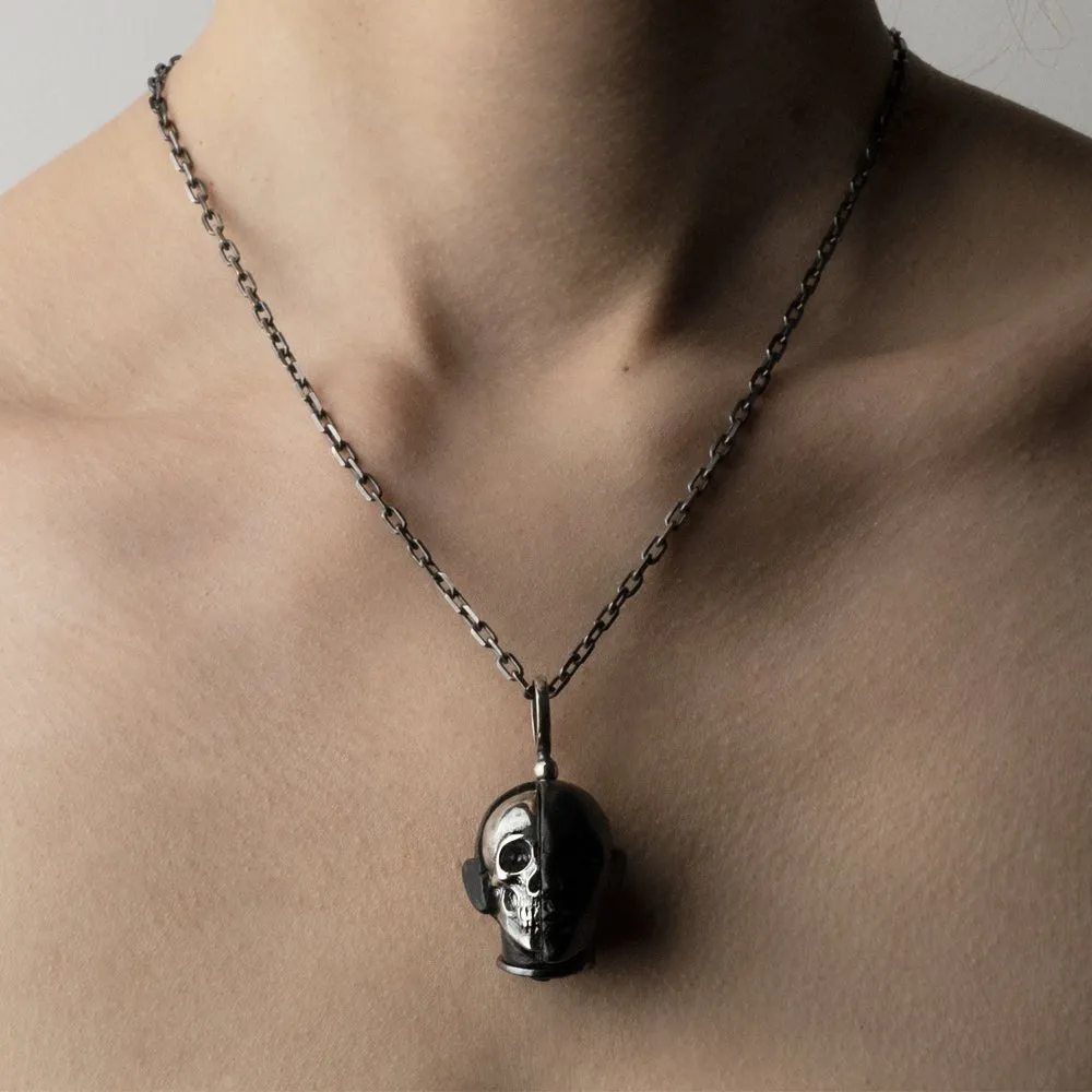 Oracle Skull pendant - black