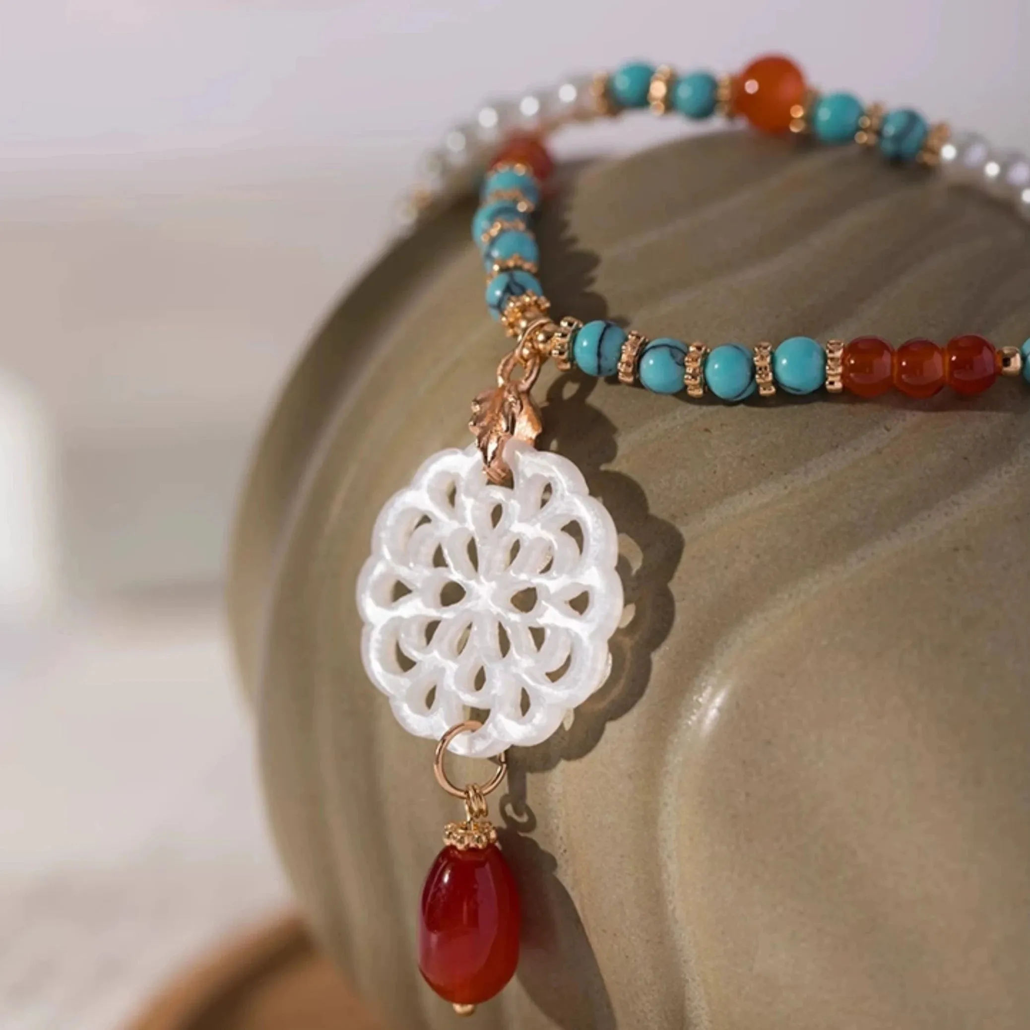 Qiong Zhi 琼枝 Double Layered Beaded Lotus Necklace