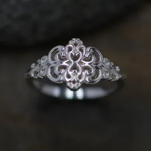 READY TO SHIP Vintage Inspired Floral Silver Ring, Size 7.25