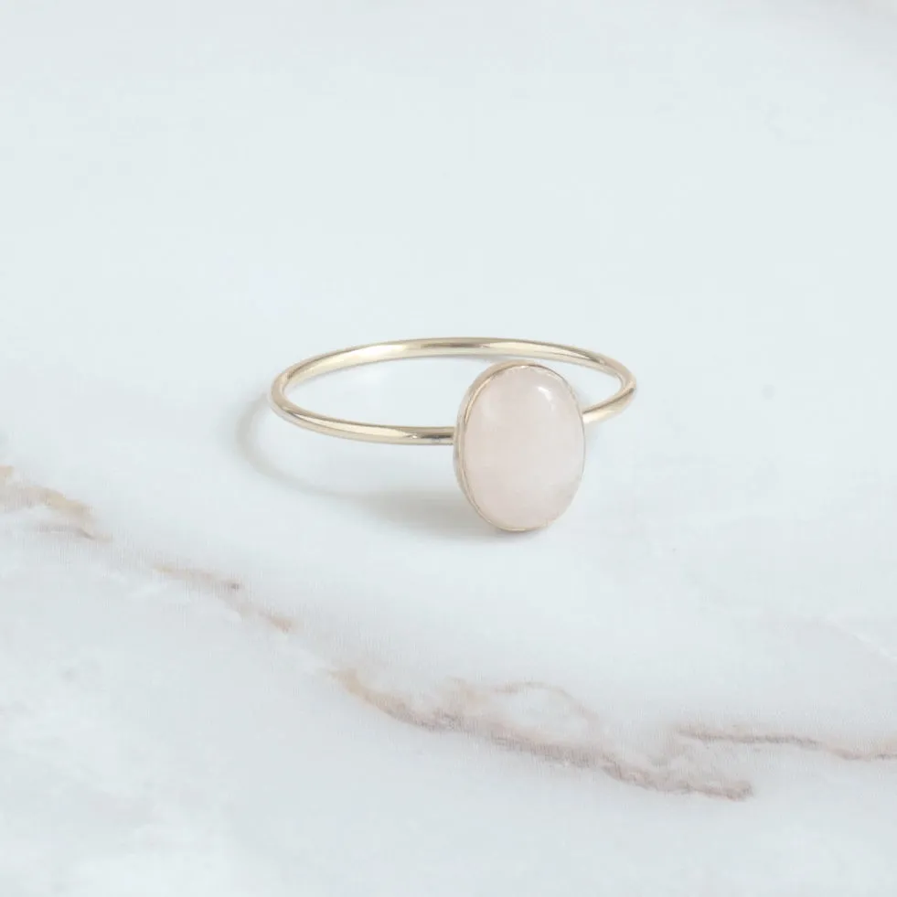 Rose Quartz Oval Minimalist Ring