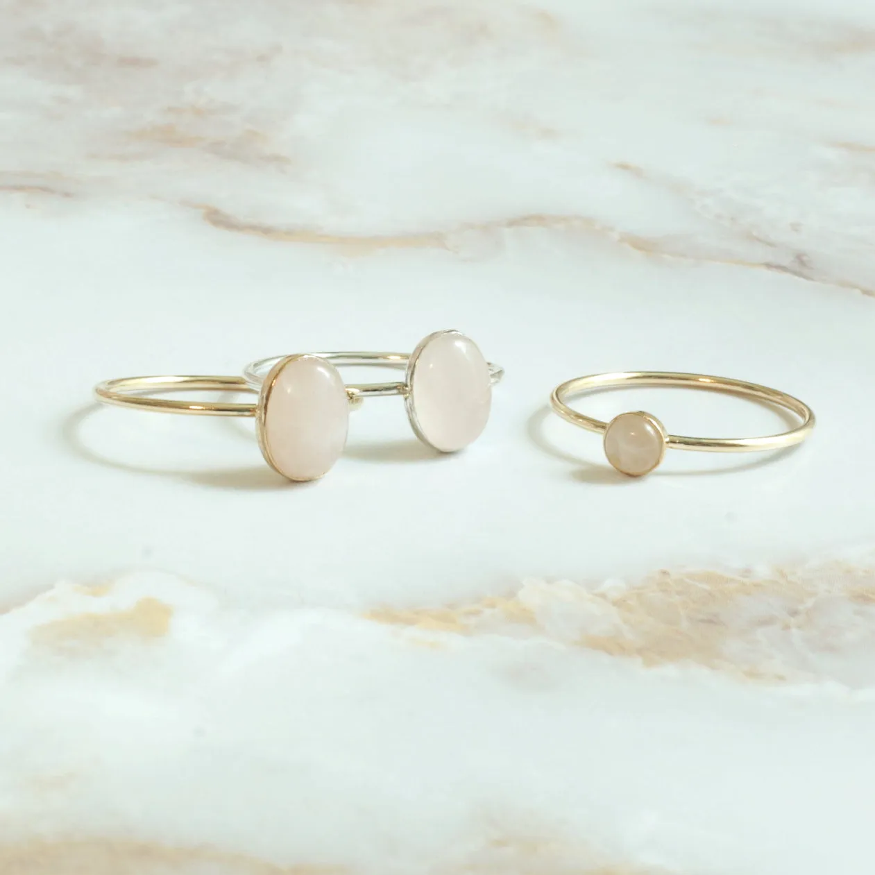 Rose Quartz Oval Minimalist Ring