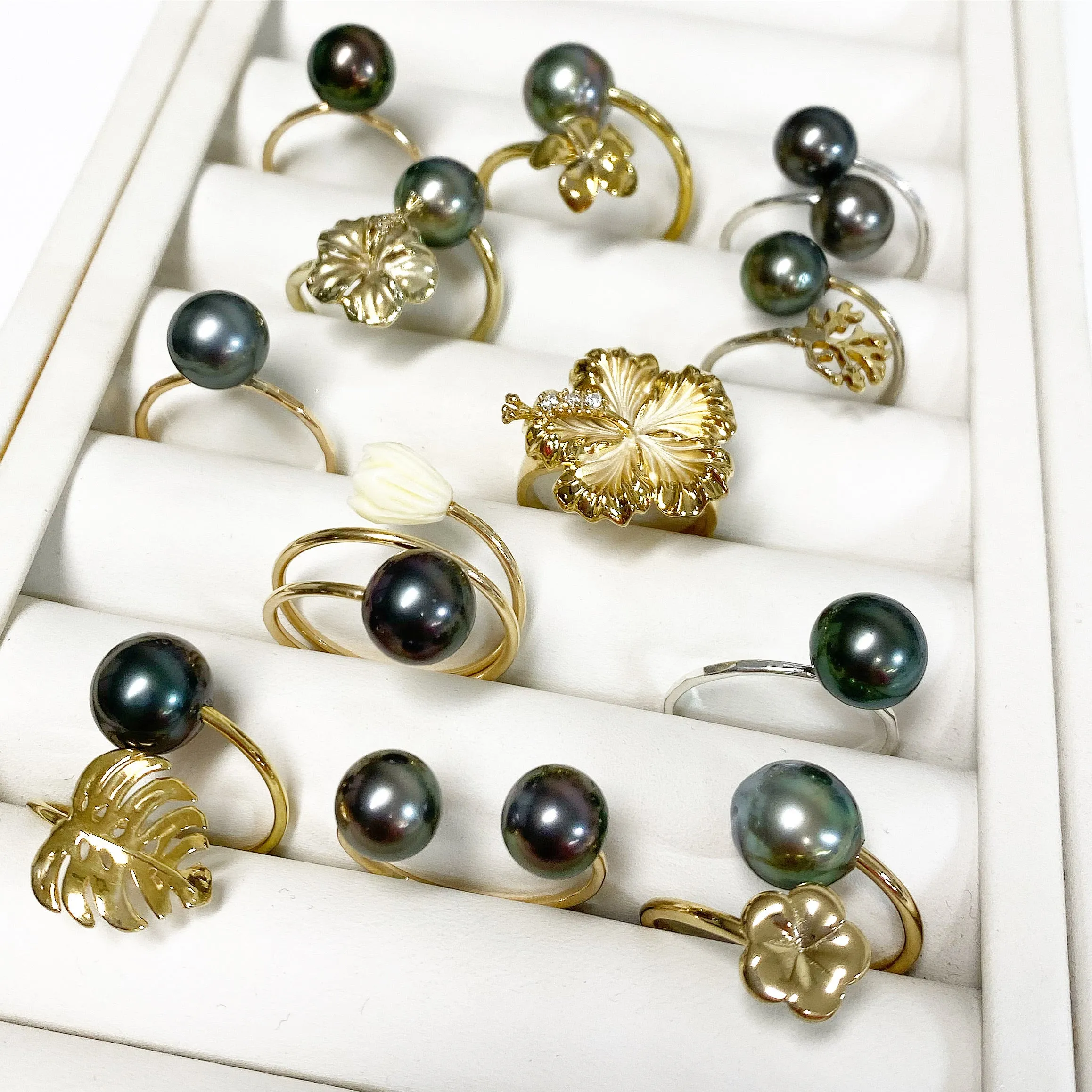 Small plumeria ring - Tahitian pearl (R207)