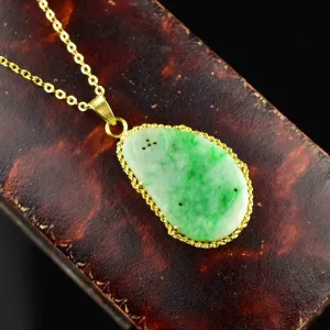 Vintage 14K Gold Pierced Carved Jade Pendant Necklace