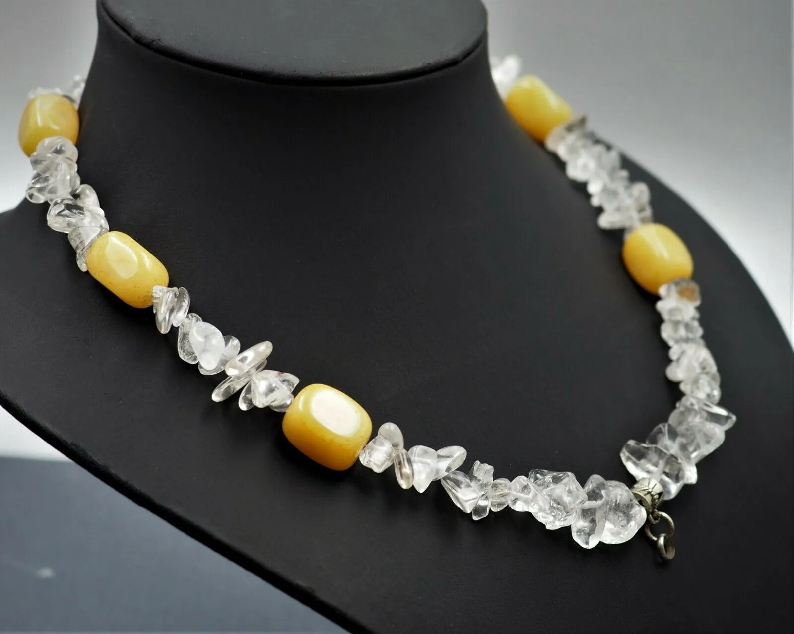 Womens Necklace Dyed Jade & Quartz Gemstone Vintage Fashion Jewellery